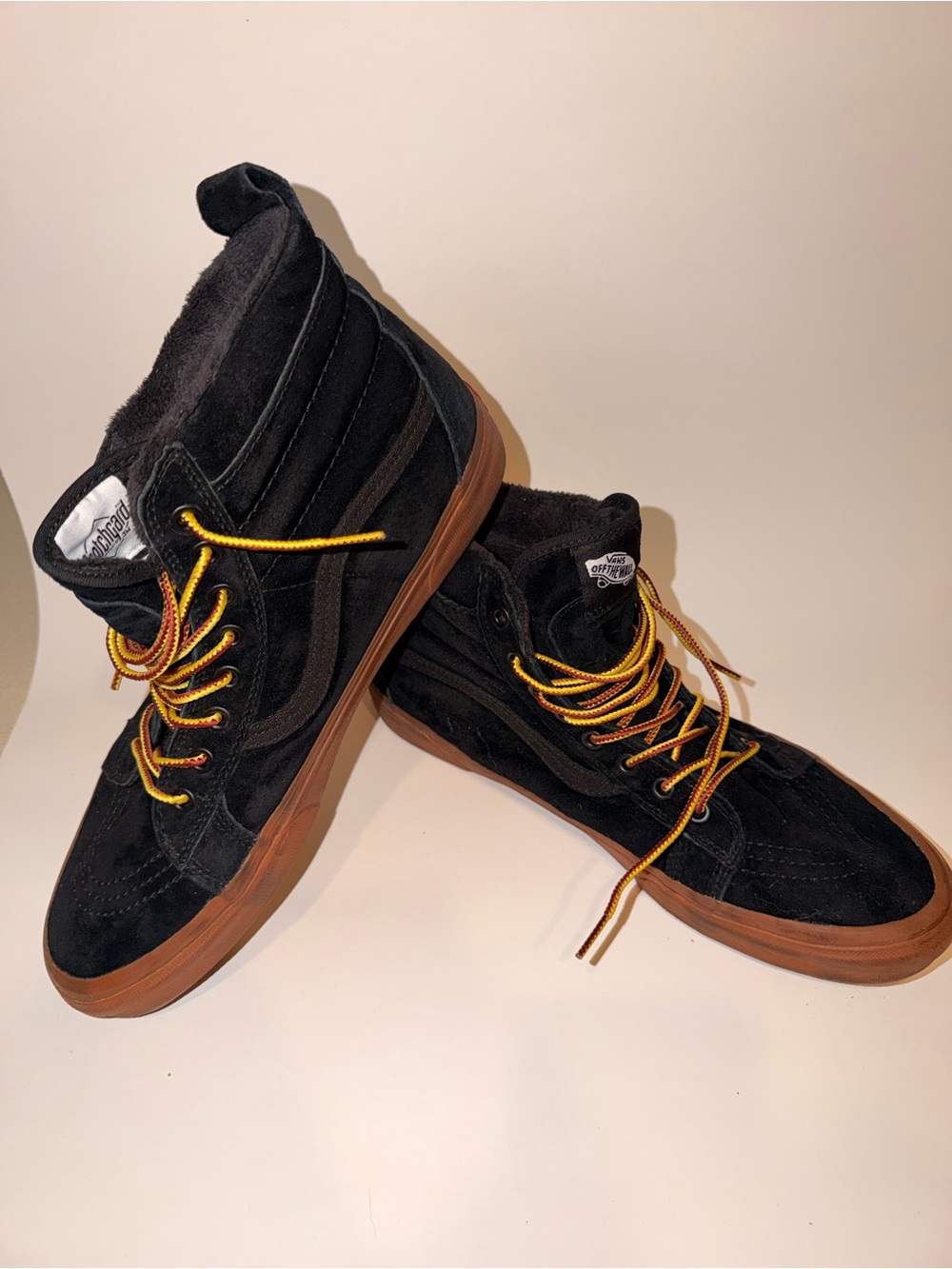 Vans Sk8-Hi MTE Black Suede Gum Sole Scotchgard Hiker Sneakers Mens 12